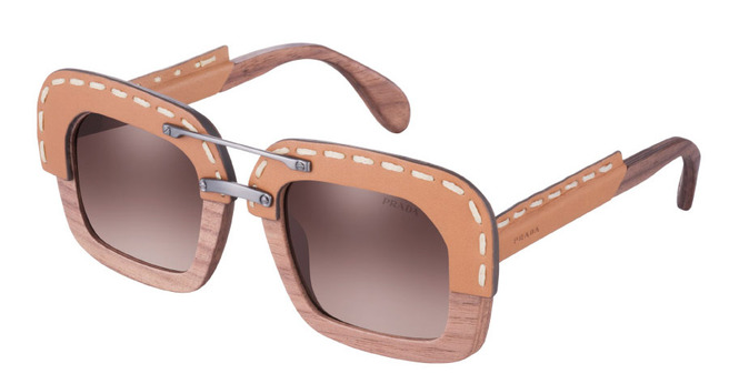 ������������ ���������� � ����������� ���� Prada