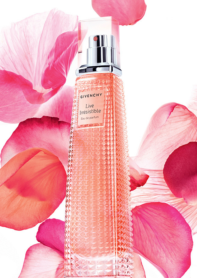 ���� ����� � �������� Givenchy Live Irresistible