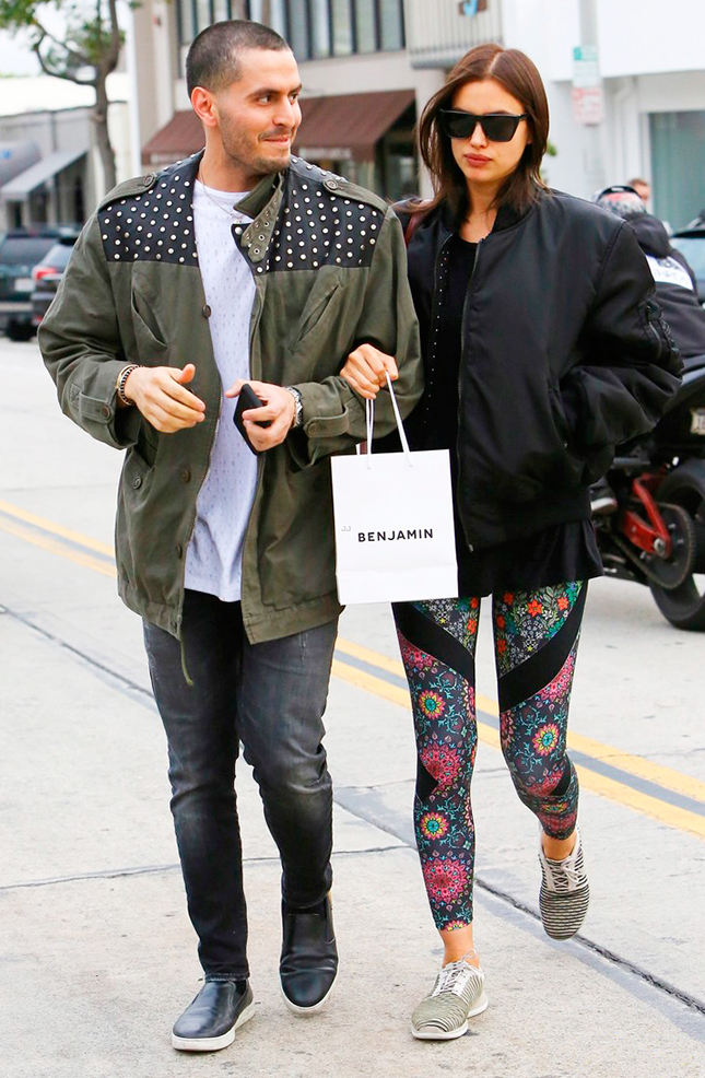 ����� ���� � ���������� � �������� adidas �� ����� ���������� � �������-�����