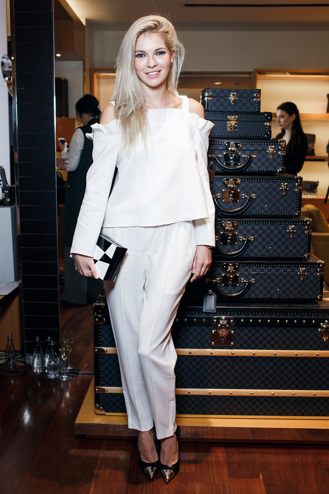 ������� ����� �� �������� �������� � ������ Louis Vuitton