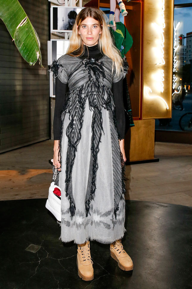 �������� ����������� � ������ Chanel �� �������� �������� The Store Berlin � �������