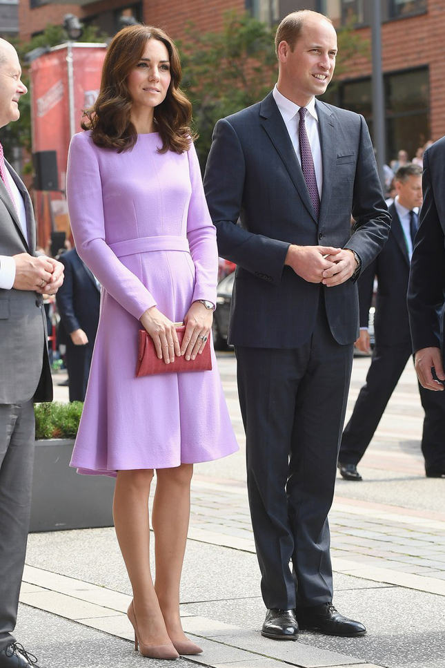 ���� �������� � Emilia Wickstead � ����� ������ � ������������� ������� ����� � ��������