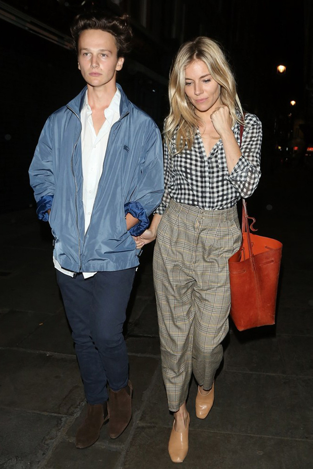 ������ ������ � ��� �������� � �������