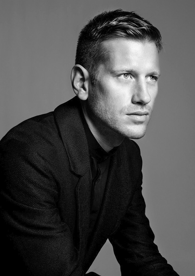 ��� ����� ���� ���������� ���������� Salvatore Ferragamo