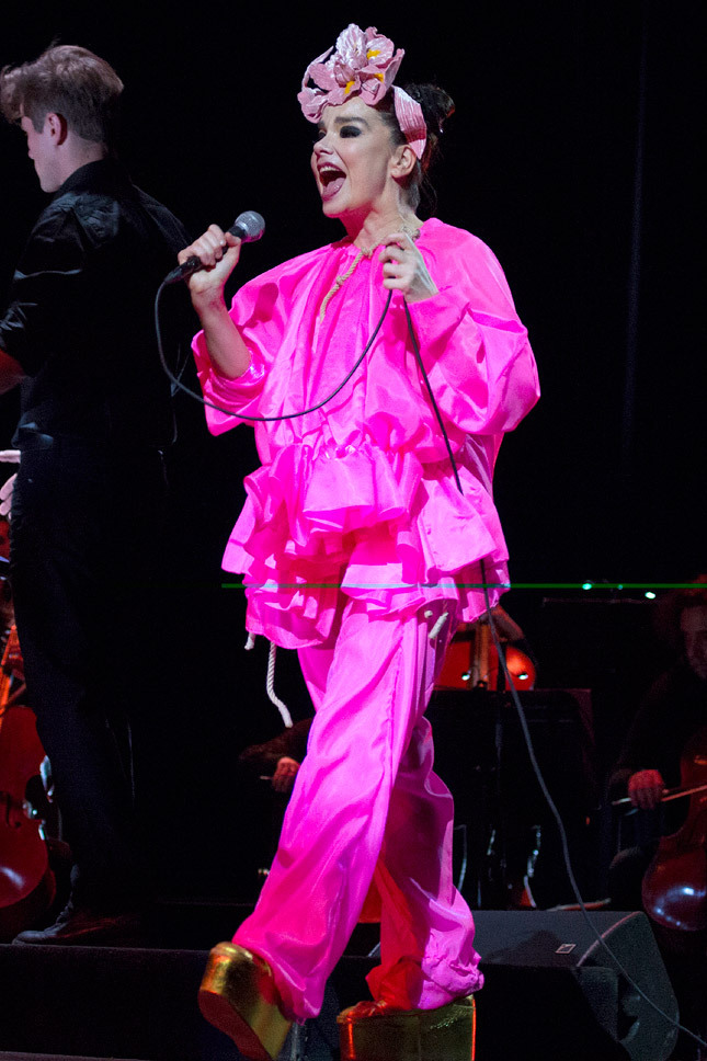 ����� � ������ �eter Movrin � � ������ Irma de Flore �� �������� � �������