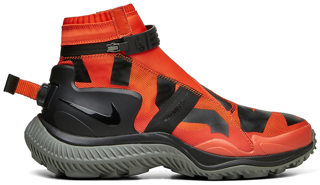 ������� ��������� NikeLab � Gyakusou