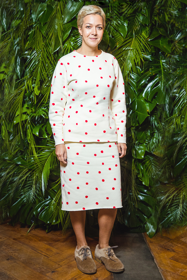 ������ ����������� � Nina Donis �� ����� � ����� �������� ������ �������� Coccinelle � ������