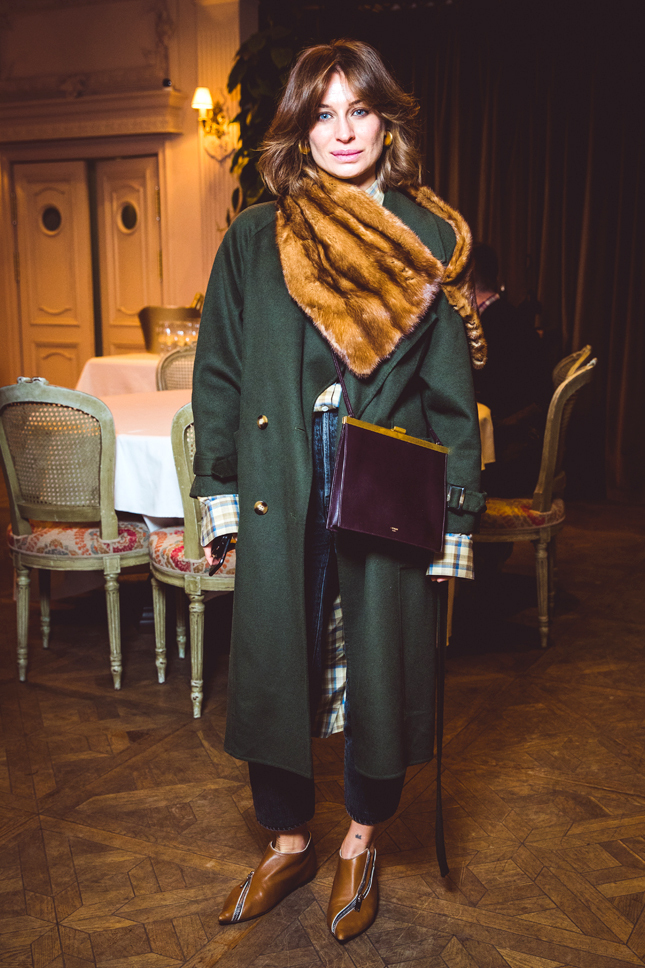 ��������� ������� � ������ 12storez, �������� � � ������ Cline �� ������ Magic Morning � ��������� Butler