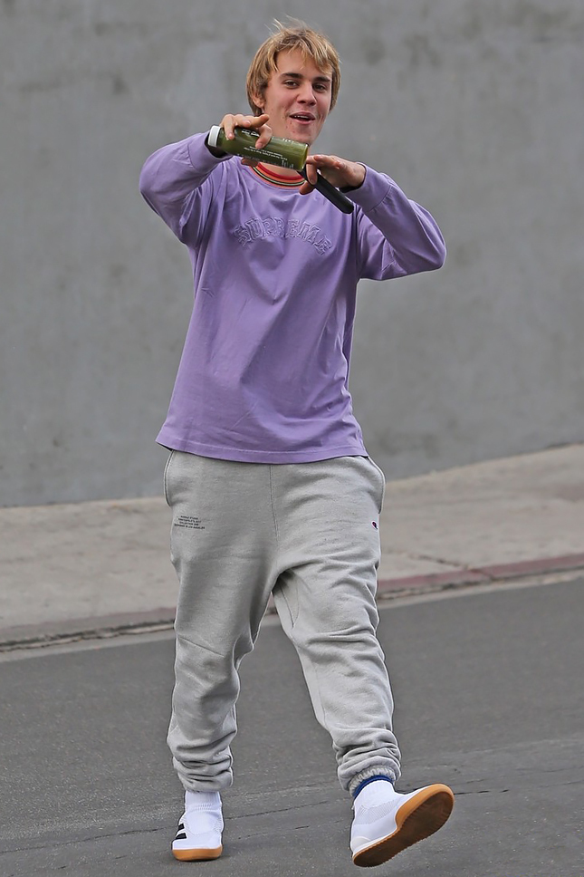 ������� ����� � ��������� Supreme, �������� Champion � ���������� Gosha Rubchinskiy x adidas � �������� ���������