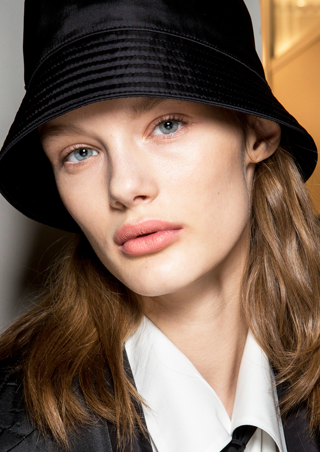 ������������ ������ ������ �� ������� ������ Prada