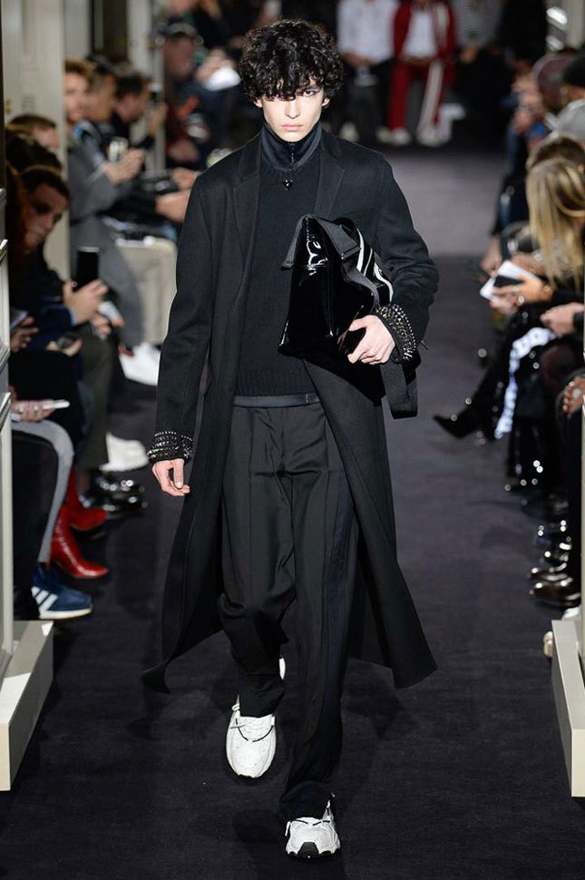 Valentino �����-���� 2018