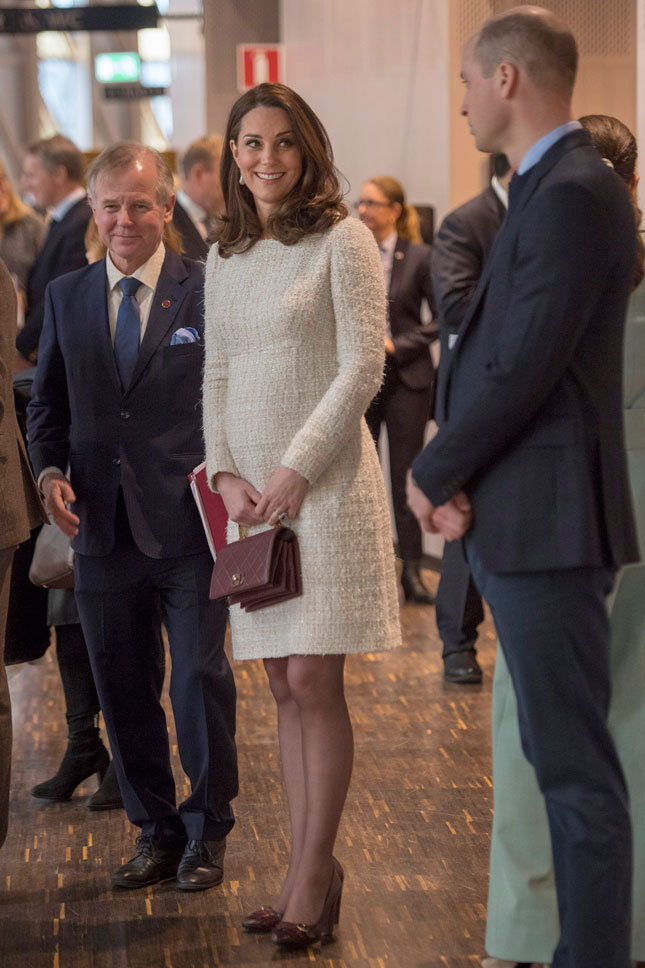 ���� �������� � ������ Alexander McQueen, ������ Tod's � � ������ Chanel � ����� ������ � ����������