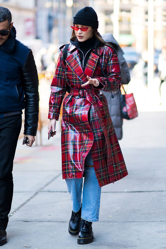 ����� ����� � ����� Burberry, �������� Dr. Martens, ����� Poppy Lissiman � ���-�����