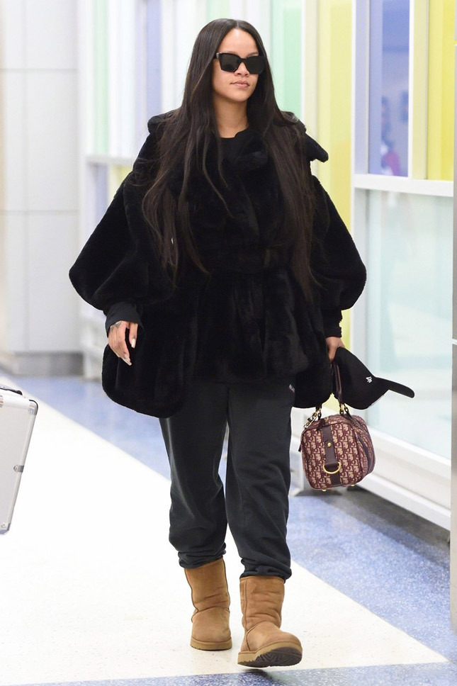 ������ � ������� Ugg � � ������ Christian Dior � ���-�����