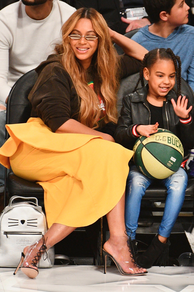 ������� � ���� Jacquemus � ������ Gianvito Rossi � ������� ��� ���� ������ �� ���� NBA