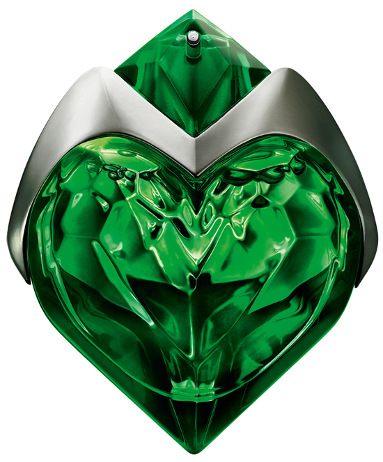 �������� ������������� � ����������� ������������� � ������� Aura Mugler