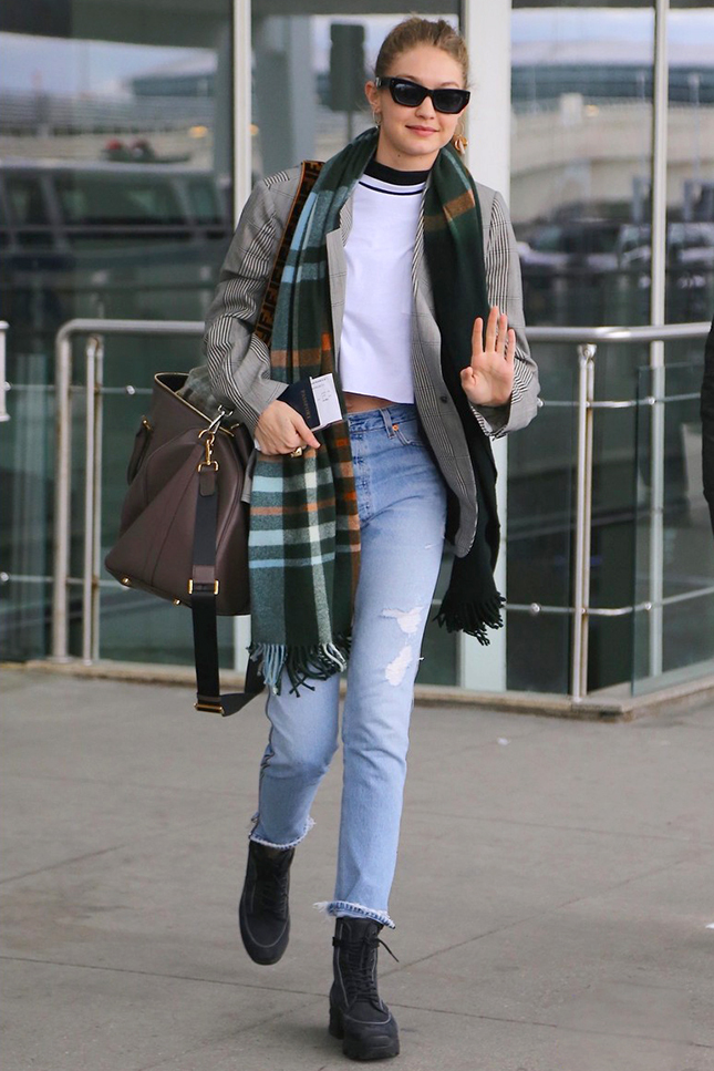 ������ ����� � ������ Fendi � ��������� JFK � ���-�����