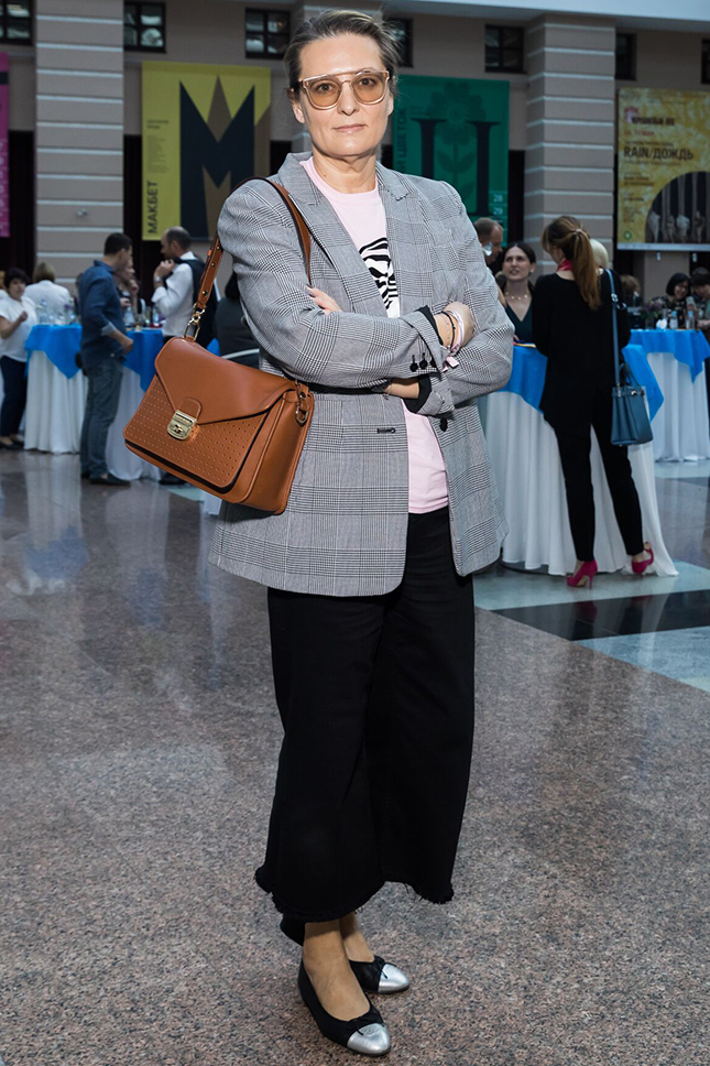 ���� �������� � �������� Chanel �� ��������� ����������� ���