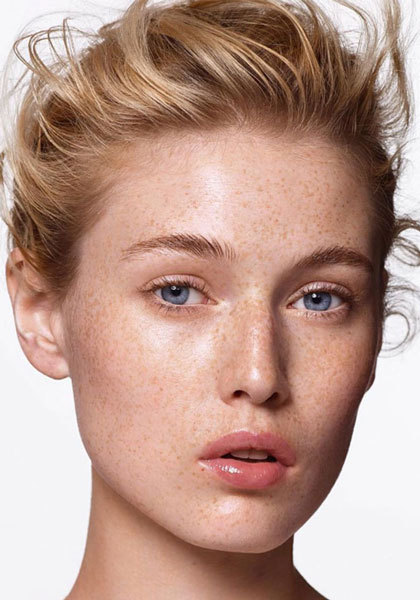 ������ ����, �������� �� ����� � ������ �����-������ ��������� Sisley �������