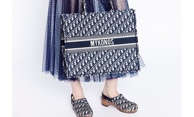 Dior ��������� pop-up-������� �� ��������