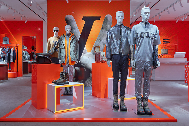 Louis Vuitton �������� ���-��-������� � ����