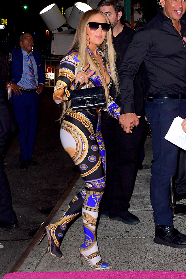 ��������� ����� � Versace � ���-�����